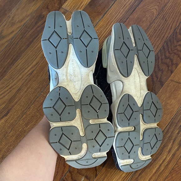 New Balance 9060 Black and Cream Sneakers - Picture 2 of 13